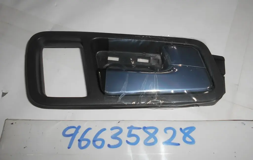 Door I/S Handle 