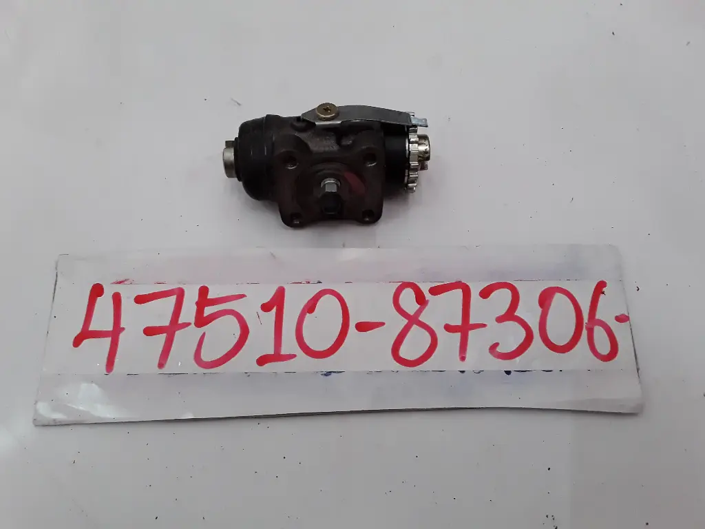 Front Brake Cylinder-RH