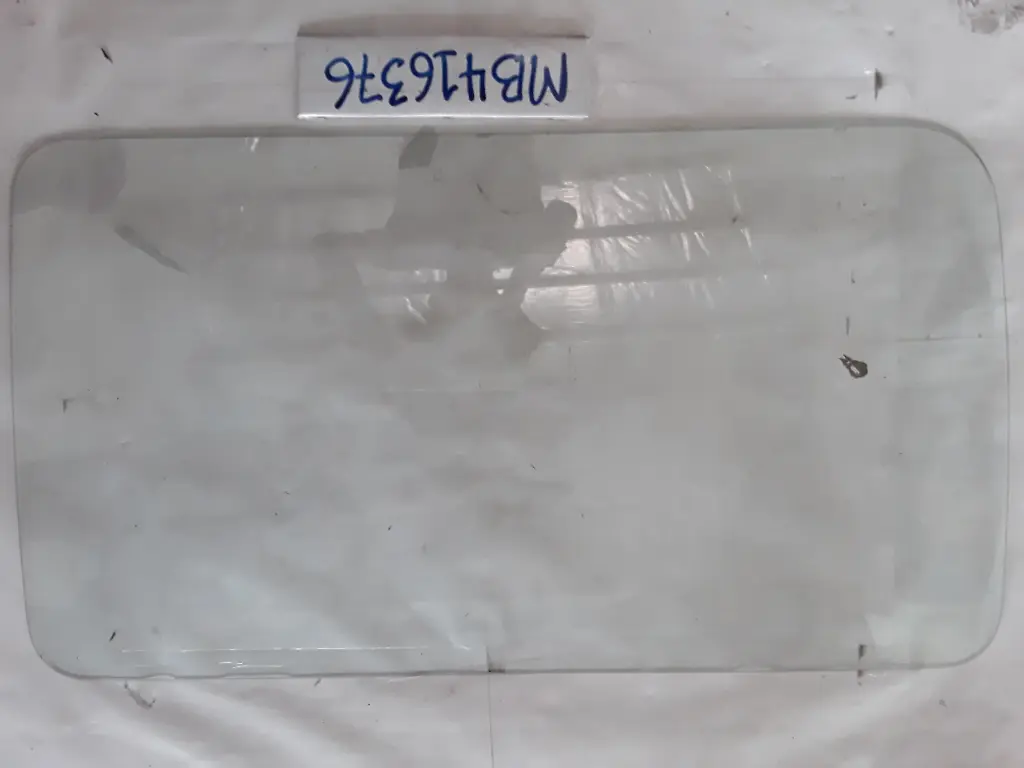 Quarter Window Glass-RH (Clear)