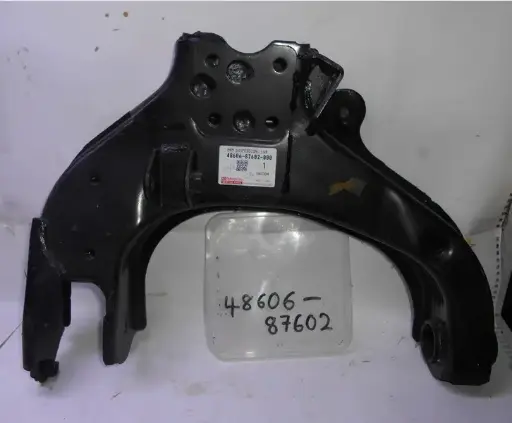 [48606-87602-000] Front Lower Suspension Arm-LH