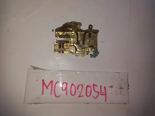 [MC902054] Door Lock-RH