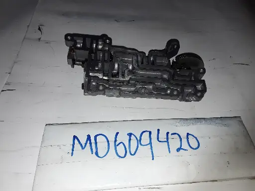 [MD609420] Front Upper Auto Transmission Valve Body Assembly