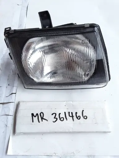 [MR361466] Headlamp-RH