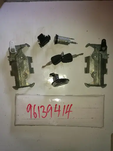 [96139414] Lock Set