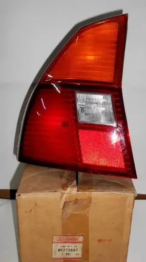 [MR273667] Rear Combination Lamp-LH