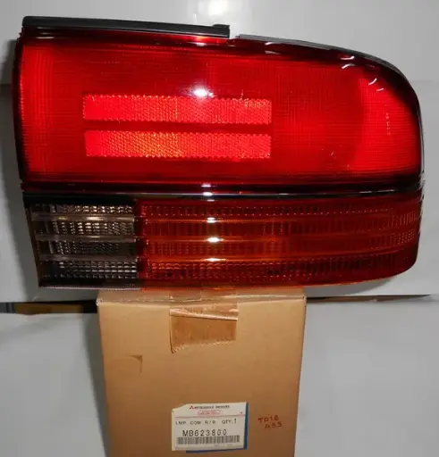 [MB623800] Rear Combination Lamp-RH