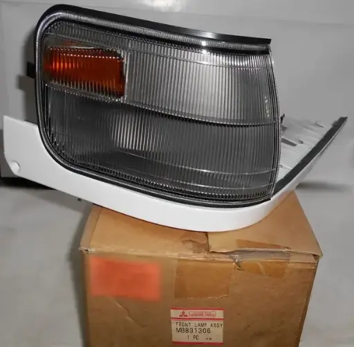 [MB831306] Signal Lamp-RH